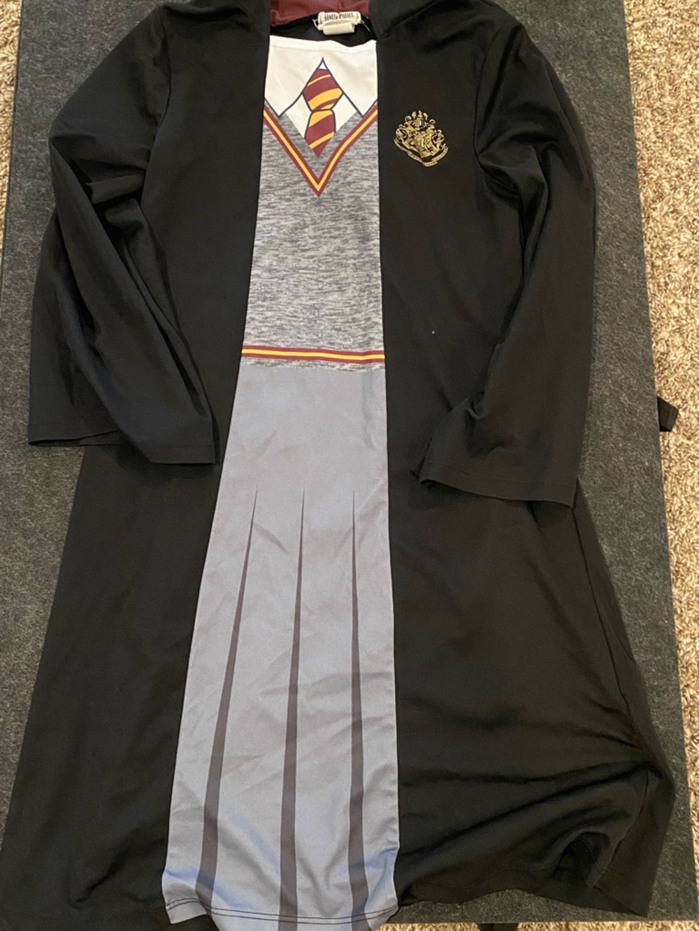 Black Kids' Wizard Robe Dress with Gryffindor-Inspired Crest